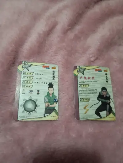 Cartas coleccionables de anime con personajes - miniatura 2