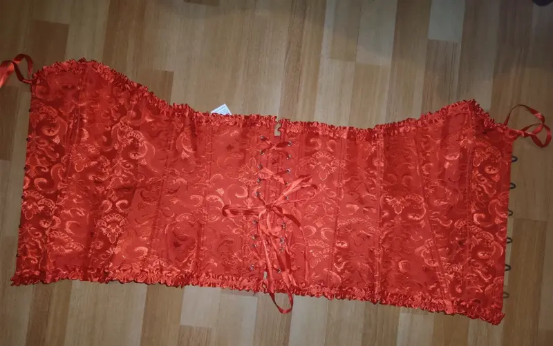 Corset rojo con encaje y cierre frontal XXL - 5