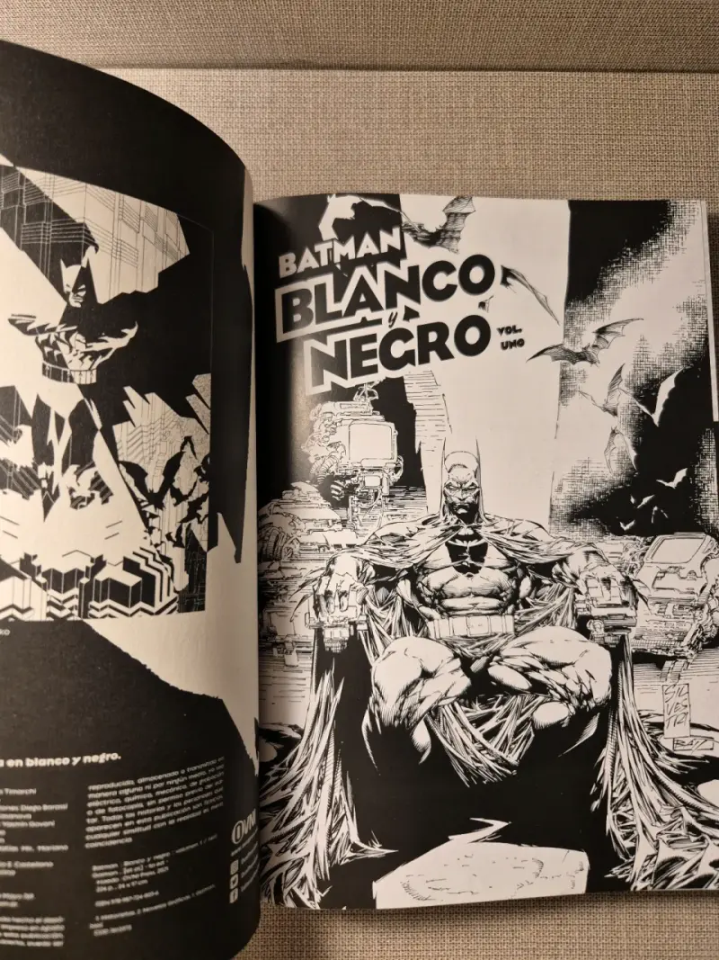 Cómic Batman Blanco y Negro Volumen Uno - 3