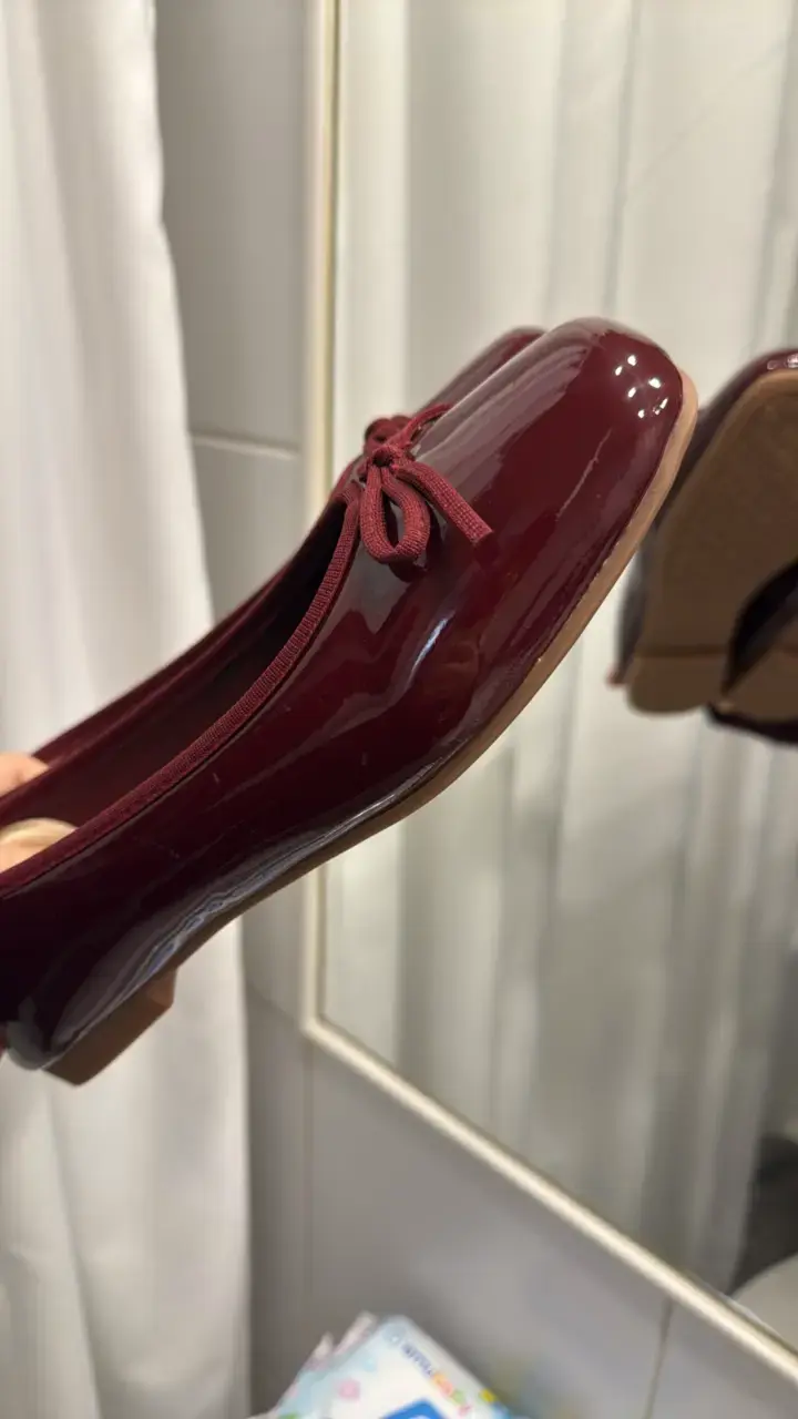 Zapatos planos burdeos con lazo para mujer - 3
