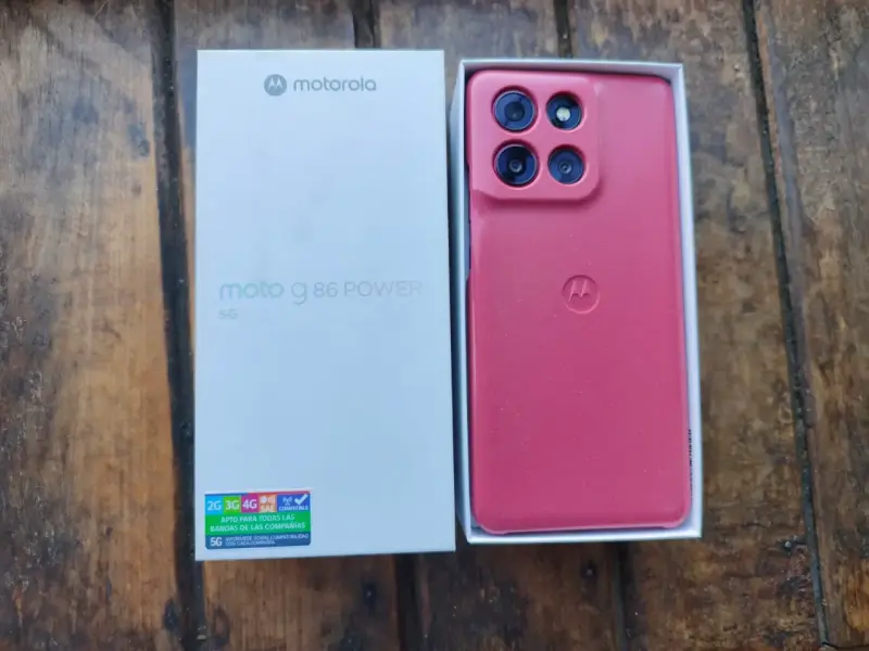 Smartphone Motorola Moto G86 Power 5G Rojo - 2