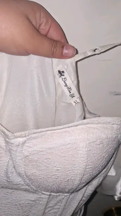 Vestido de encaje blanco con corset - miniatura 4