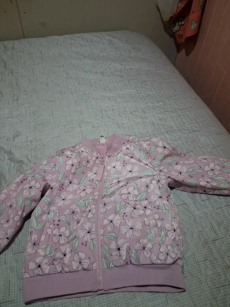 Chaqueta infantil floral rosada - 1