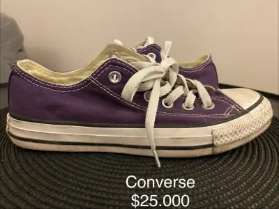 Zapatillas Converse All Star moradas seminuevas - miniatura 2