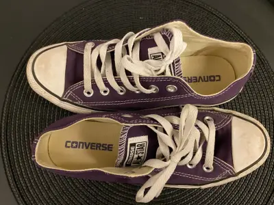 Zapatillas Converse All Star moradas seminuevas - miniatura 3