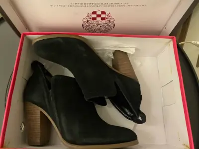 Botines de gamuza negra Vince Camuto - miniatura 3