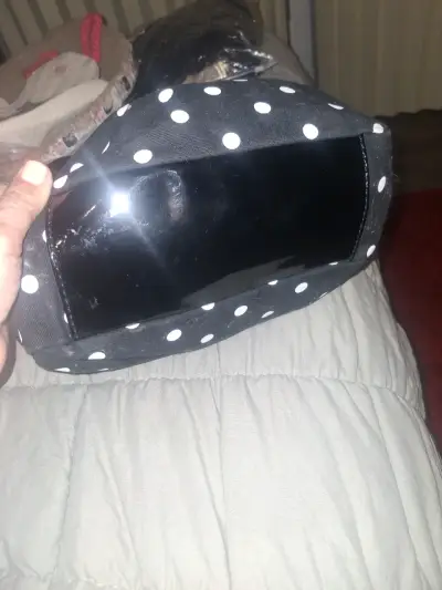 Bolso de mano negro con lunares blancos - miniatura 3