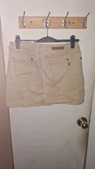 Falda short beige con bolsillos Ja & Je talla 44 - miniatura 3