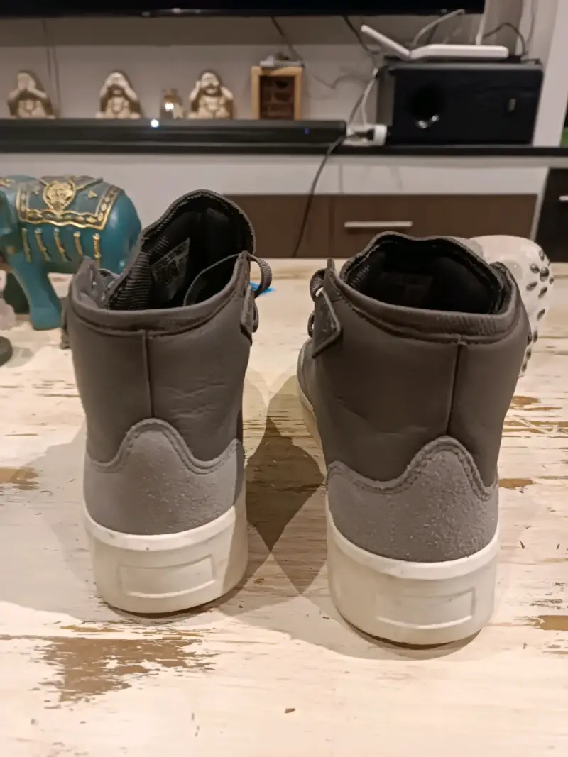 Zapatillas Adidas grises de cuero y poliéster - 2