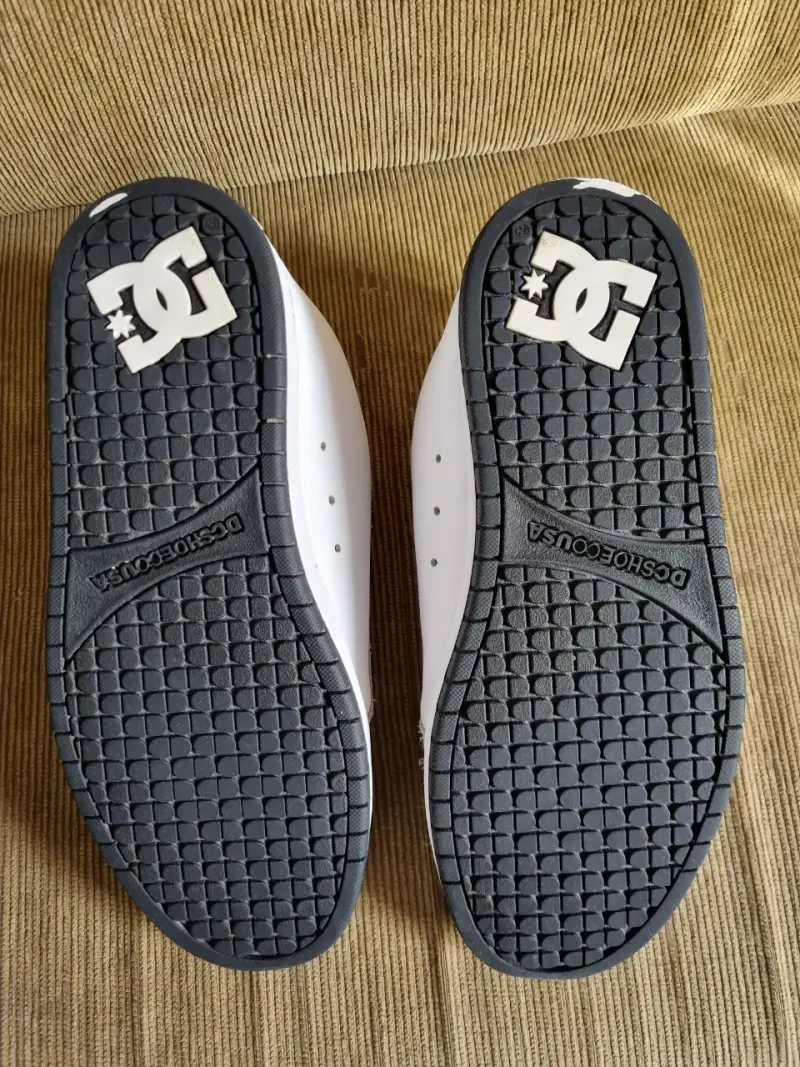 Zapatillas blancas DC Shoes para hombre - 4