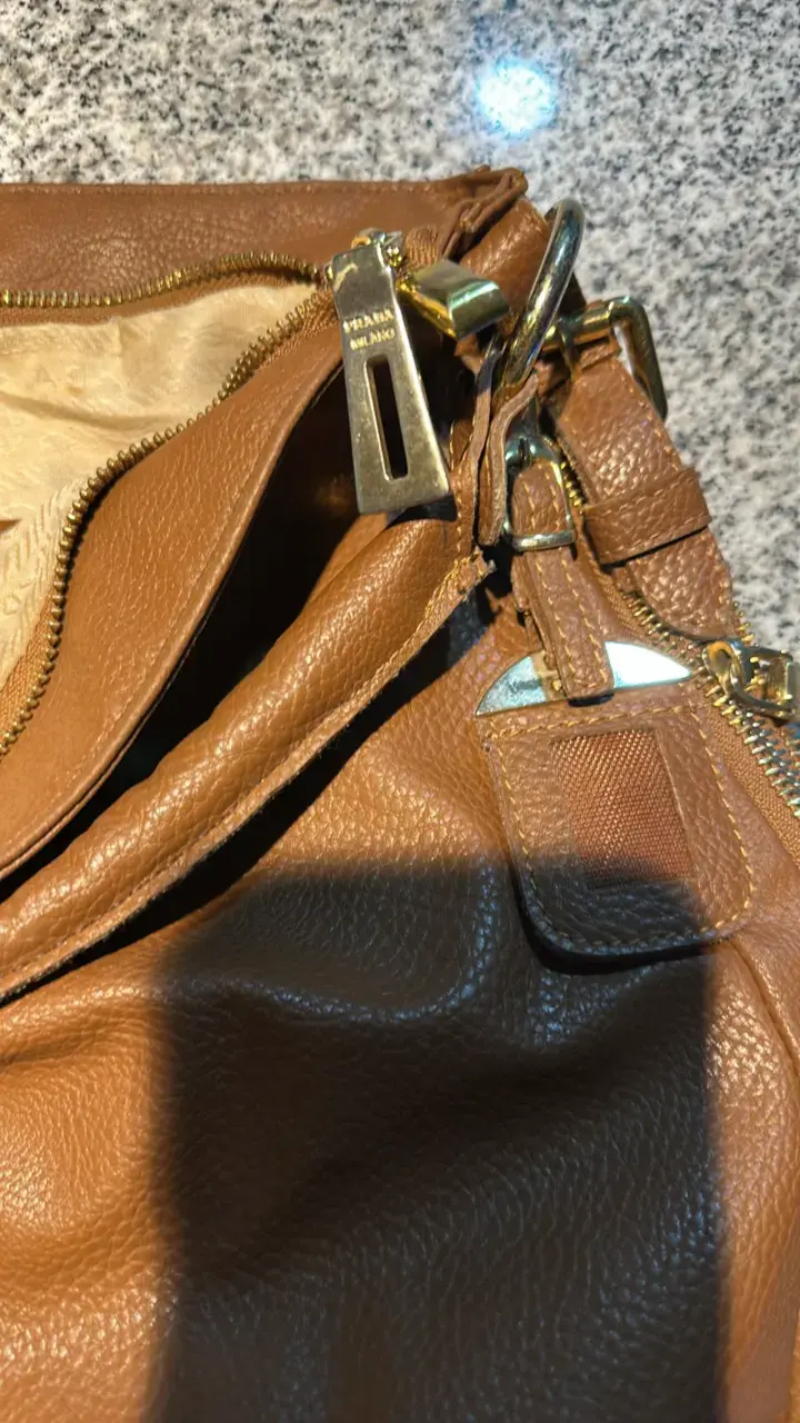 Bolso de cuero marrón Prada - 6