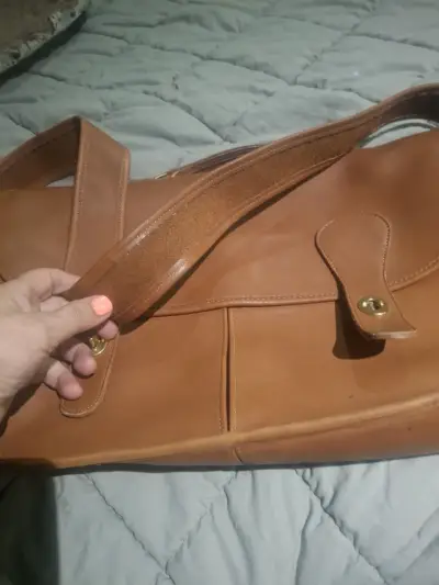 Bolso de cuero marrón Coach con cierre - miniatura 1