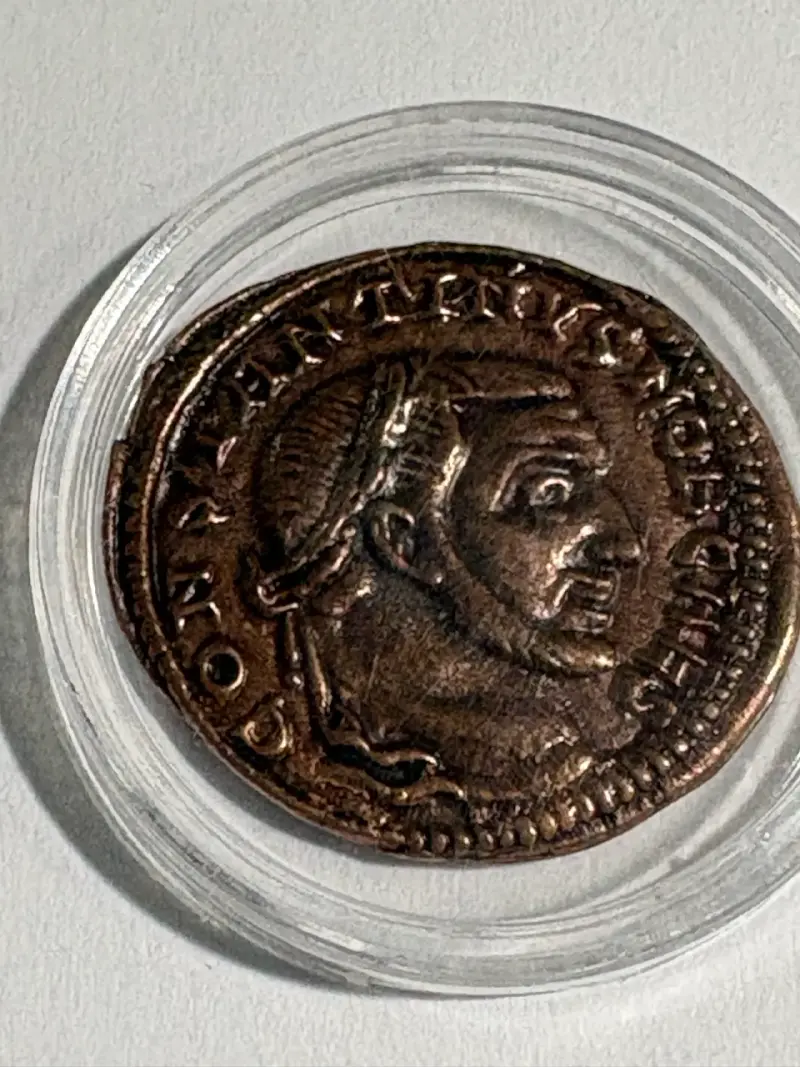 Moneda antigua de Constantino 337 d.C. - 2