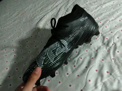 Botines de fútbol Puma Future negros - miniatura 3