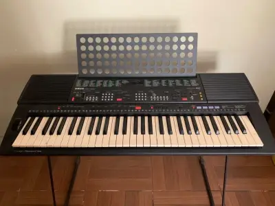 Teclado Yamaha PSR-300 con soporte y pedal - miniatura 5