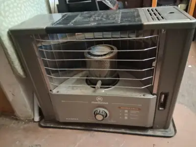 Estufa a parafina Mademsa Fiamma en buen estado - miniatura 1