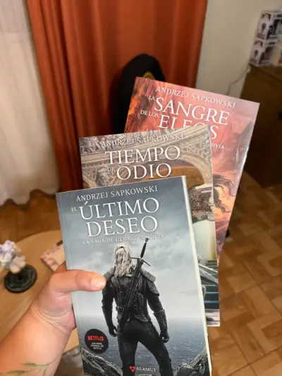 Colección de libros La Saga de Geralt de Rivia - miniatura 1