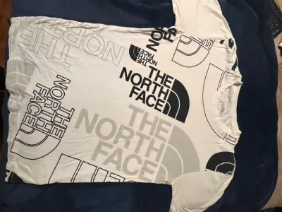 Polera The North Face blanca con logo grande - miniatura 1