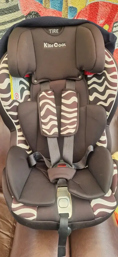 Silla de auto para niños KidsCool TIRE - miniatura 1