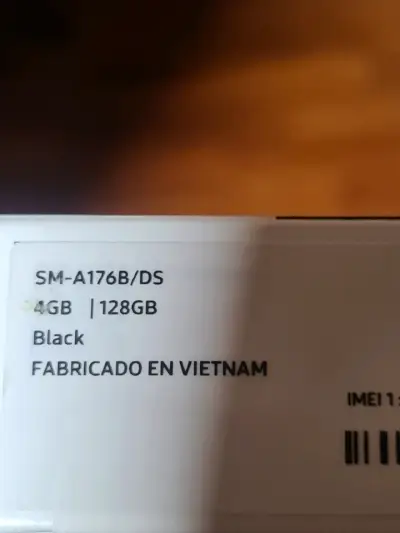 Samsung Galaxy A17 5G 128GB Negro en buen estado - miniatura 1