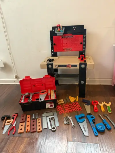 Banco de trabajo infantil con herramientas de juguete - miniatura 1