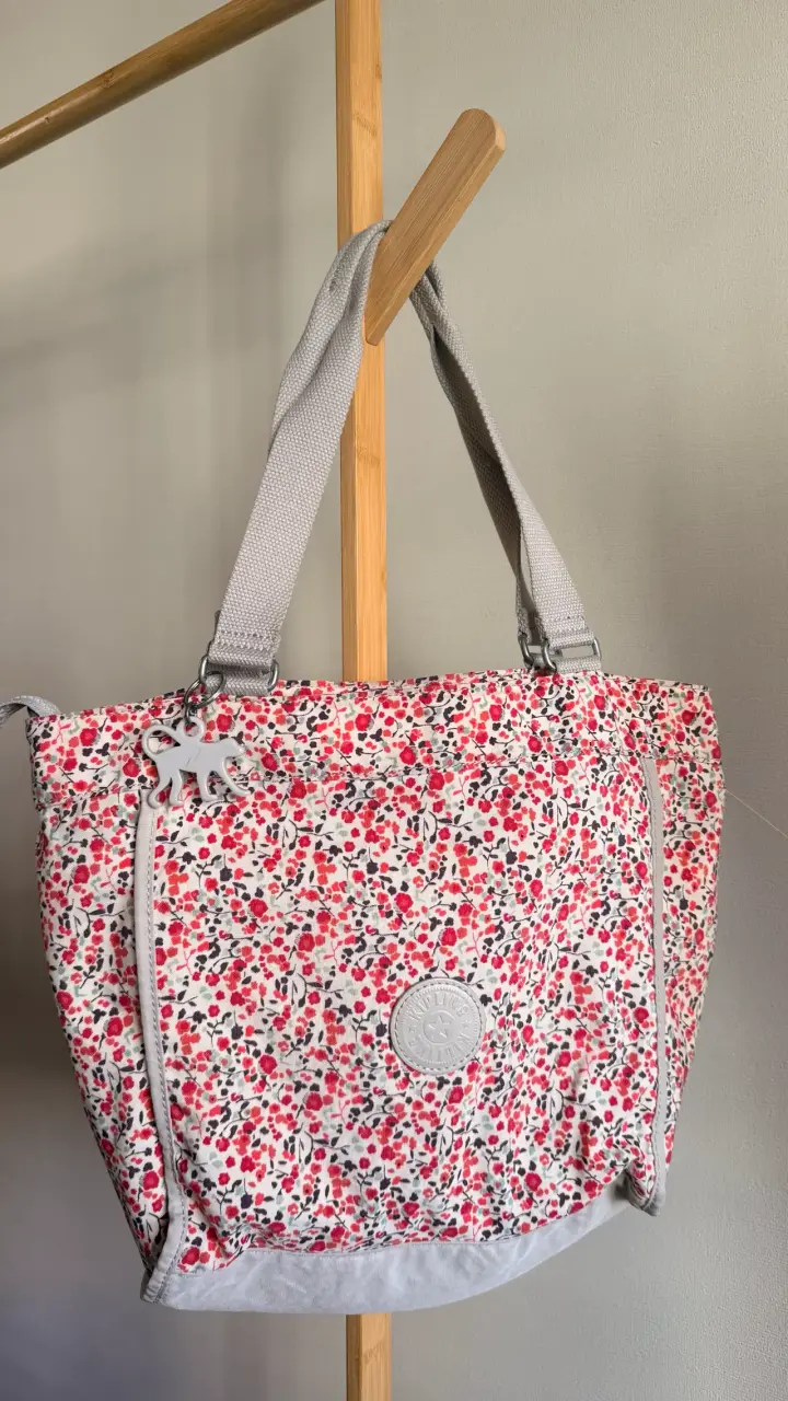 Bolso Kipling estampado floral con asas grises - 1