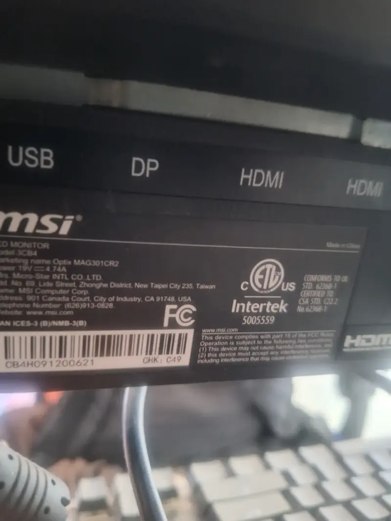 Monitor curvo MSI para gaming - 5