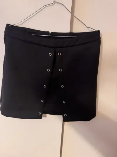 Falda marca Ash negra talla 40 - miniatura 2