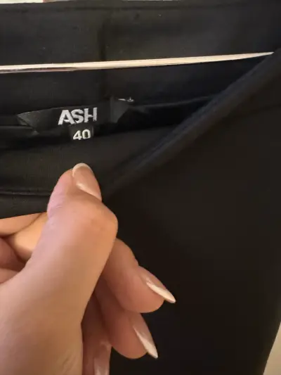 Falda marca Ash negra talla 40 - miniatura 3