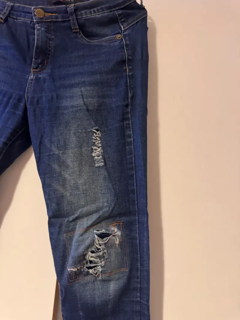 Jeans Dirty de mujer con cierre en tobillo - 4