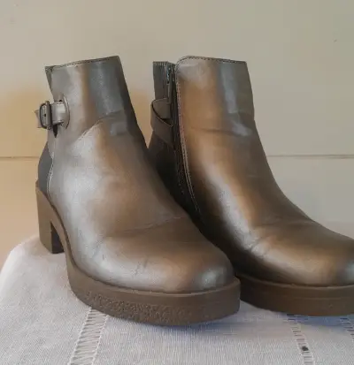 Botines de cuero gris metálico con hebilla lateral - miniatura 1