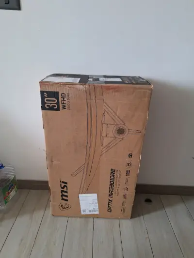 Monitor curvo MSI para gaming - miniatura 6