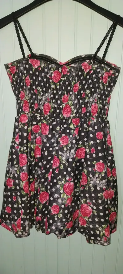 Vestido corto floral con lunares talla M - miniatura 2
