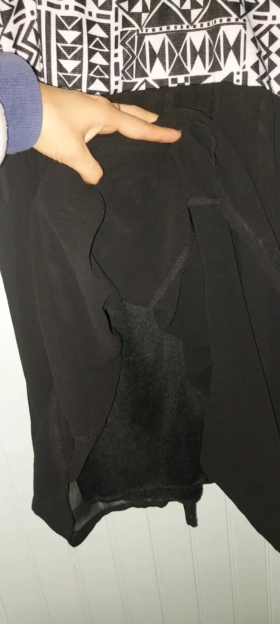Vestido negro con estampado geométrico talla S - 4