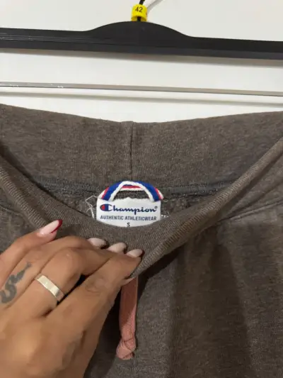 Buzo Champion mujer - miniatura 4