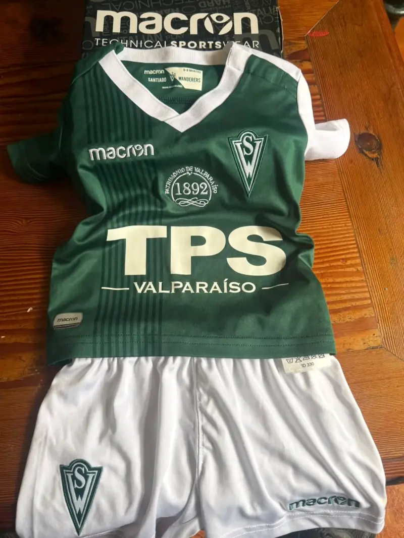 Conjunto de fútbol infantil Santiago Wanderers Macron - 2