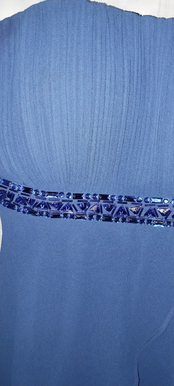 Vestido azul con detalles de pedrería - 3