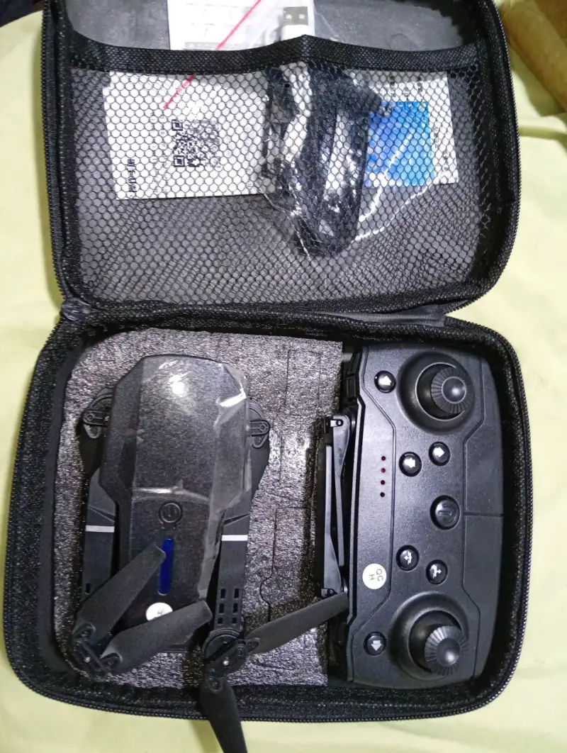 Drone plegable con cámara dual y control remoto - 2