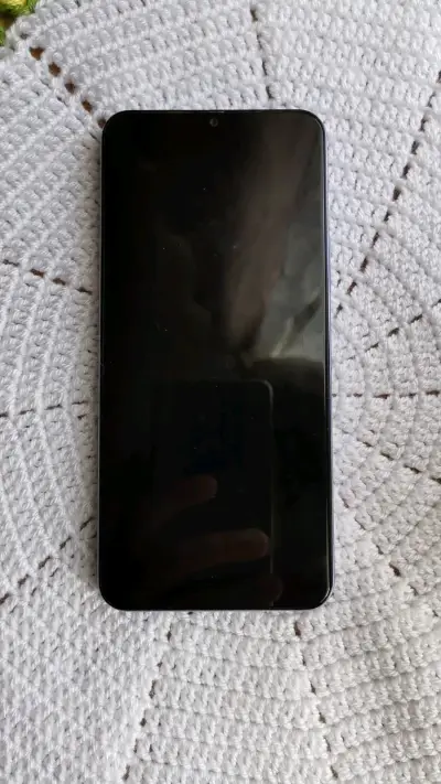 Celular Vivo y28s 5g - miniatura 1
