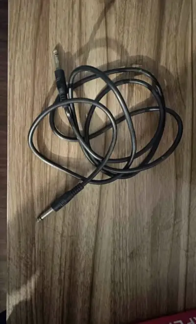 Amplificador de guitarra Scorpion con cable - miniatura 2