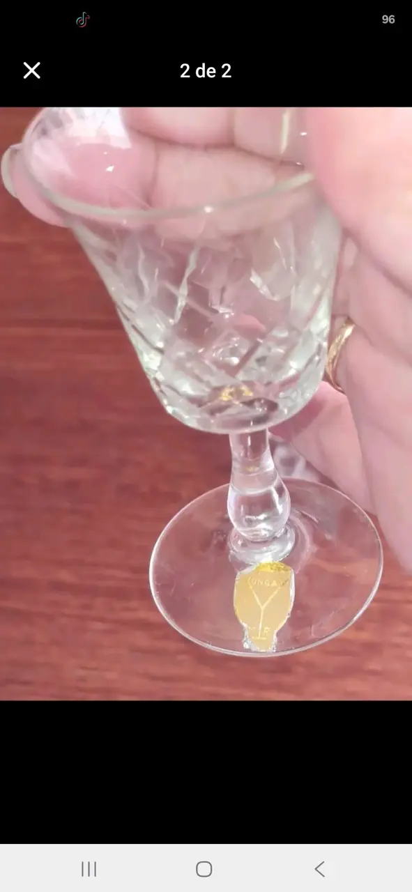 Juego de Copas de Cristal Tallado