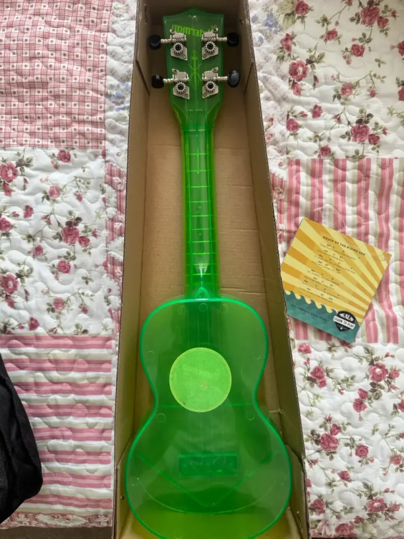 Ukulele Kala Waterman verde transparente - 2