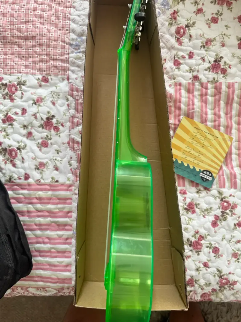 Ukulele Kala Waterman verde transparente - 4