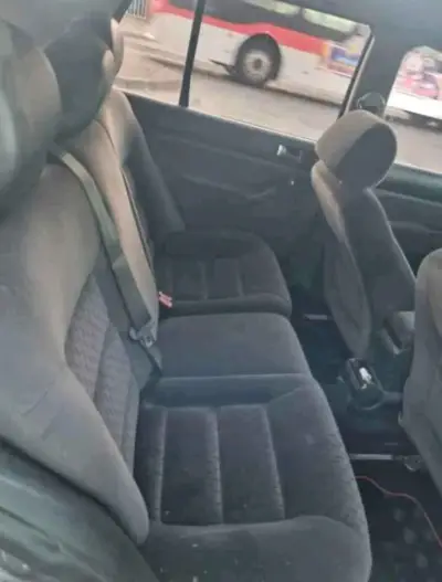Volkswagen Golf 2005 - miniatura 3