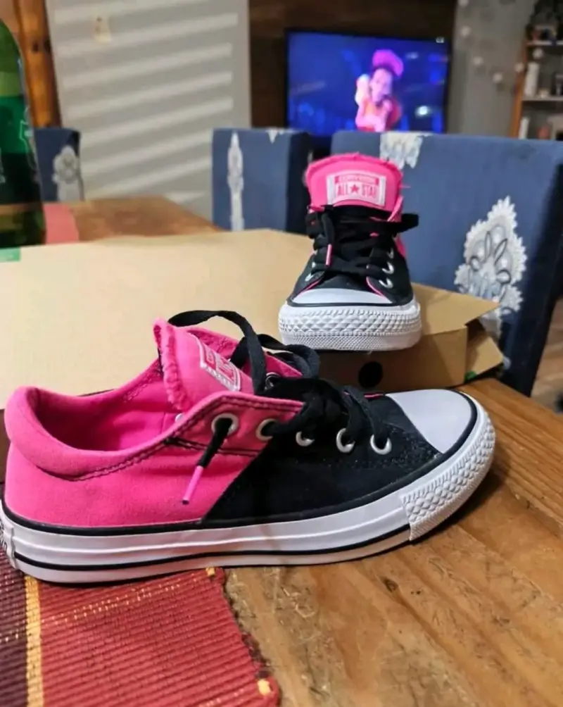 Zapatillas Converse All Star Pink Edition negras y rosadas - 3
