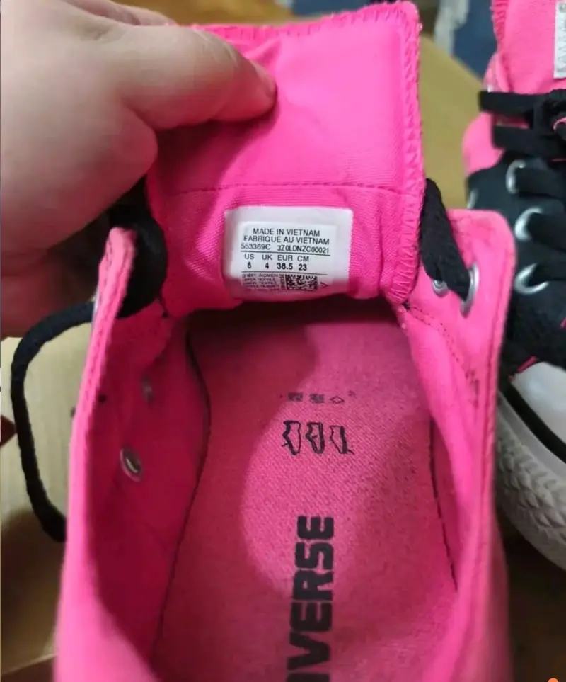 Zapatillas Converse All Star Pink Edition negras y rosadas - 5