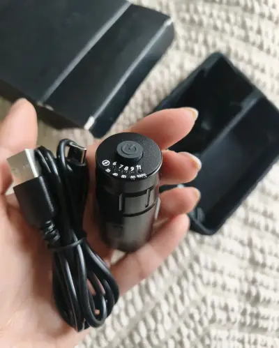 Batería inalámbrica para máquina de tatuar - miniatura 1