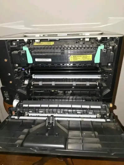 Impresora Samsung CLP-325W - miniatura 2