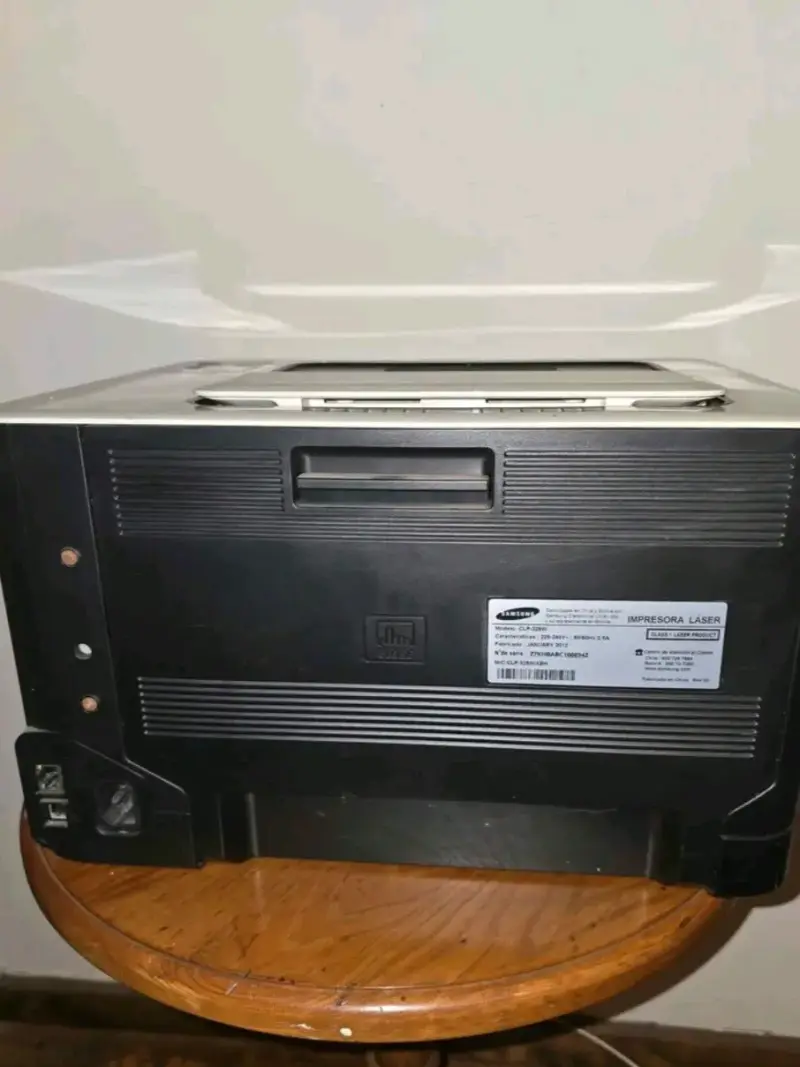 Impresora Samsung CLP-325W - 5