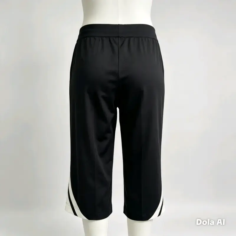Pantalones deportivos capri negros Nike para mujer - 2